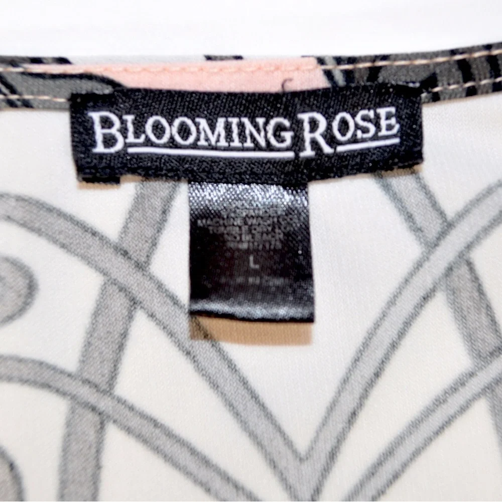 Blooming Rose Light Pink Dress w Bold Pattern & Keyhole Chest Women’s Size Large - Picture 6 of 6